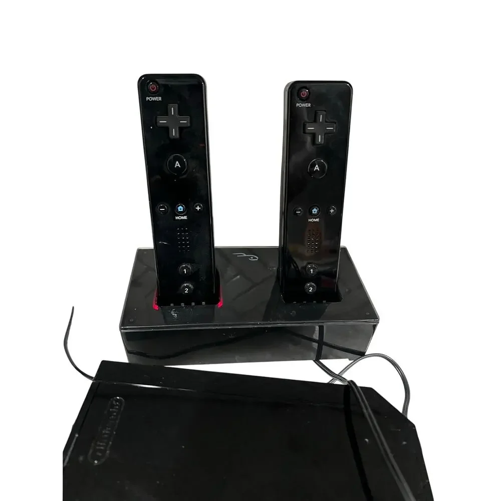 Nintendo Wii RVL-001 Console Bundle GameCube Compatible Wii Sports Mario